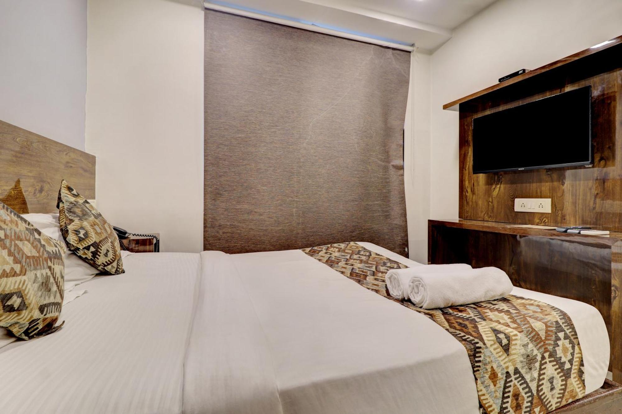 Hotel Merry Gold มุมไบ ภายนอก รูปภาพ