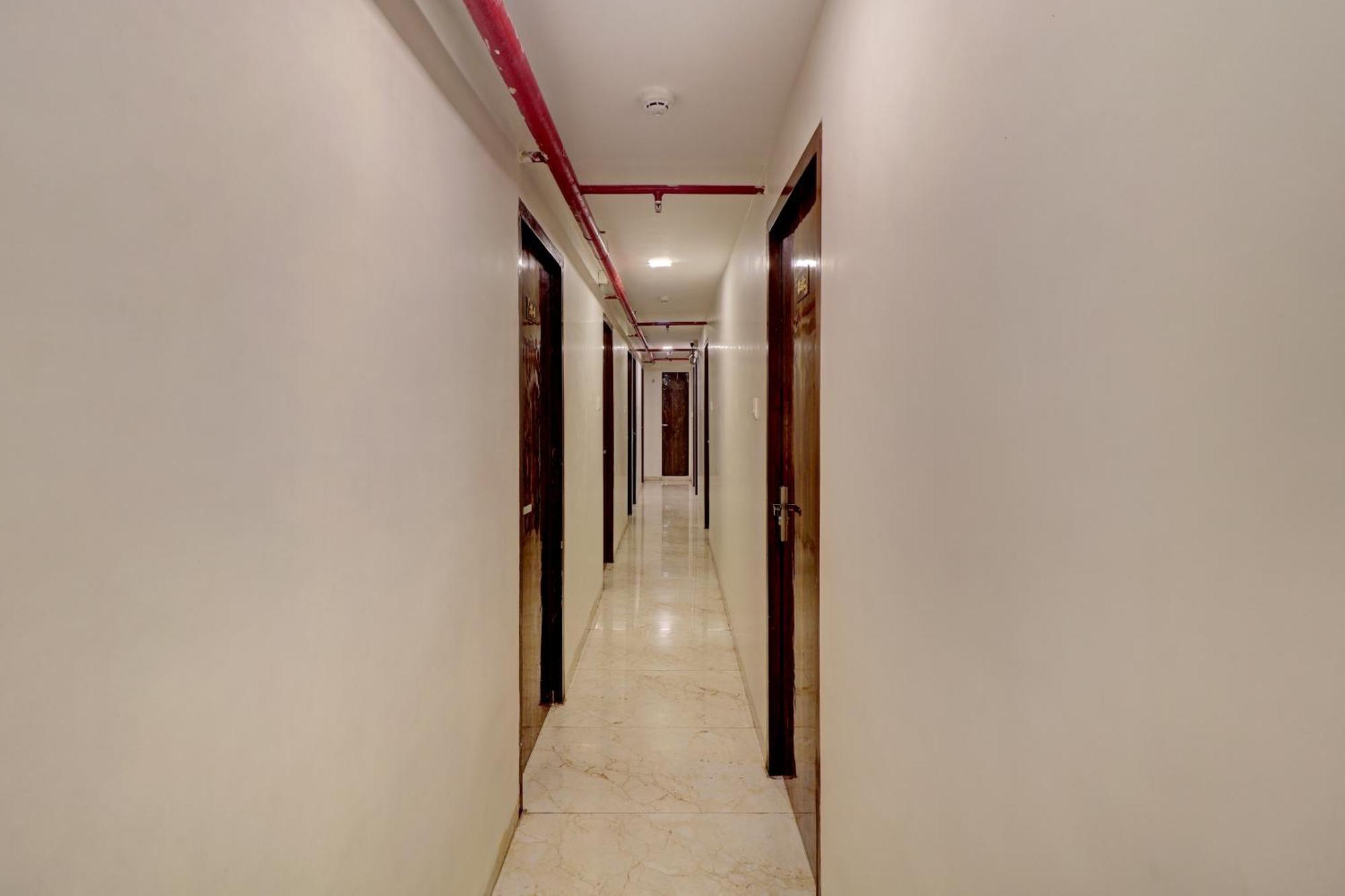 Hotel Merry Gold มุมไบ ภายนอก รูปภาพ